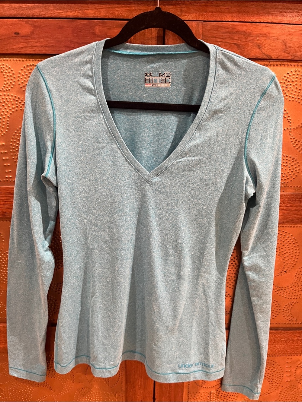 Under Armour Women's Light Blue V-Neck Long Sleeve Performance Top